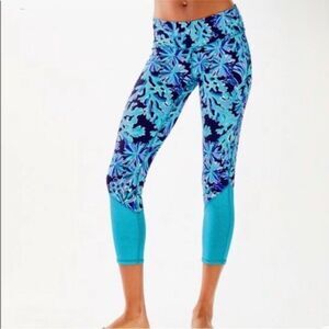 LILLY PULITZER | LUXLETIC Weekender In Too Deep Cropped Leggings Women’s Size XS